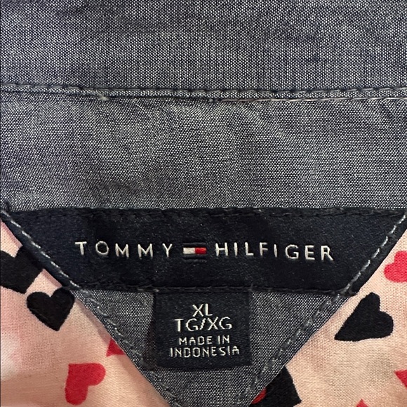 Tommy Hilfiger Heart Print Shirt Size XL - Picture 2 of 5
